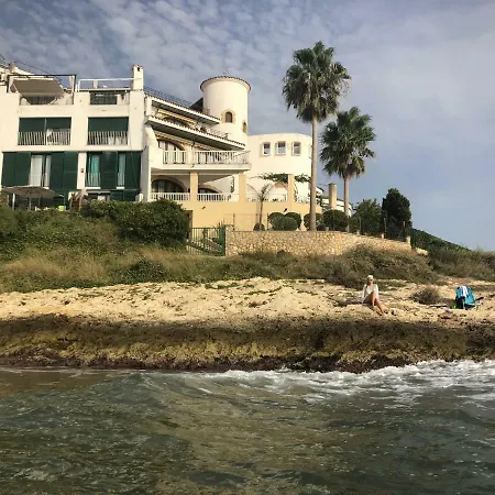 Sea House *